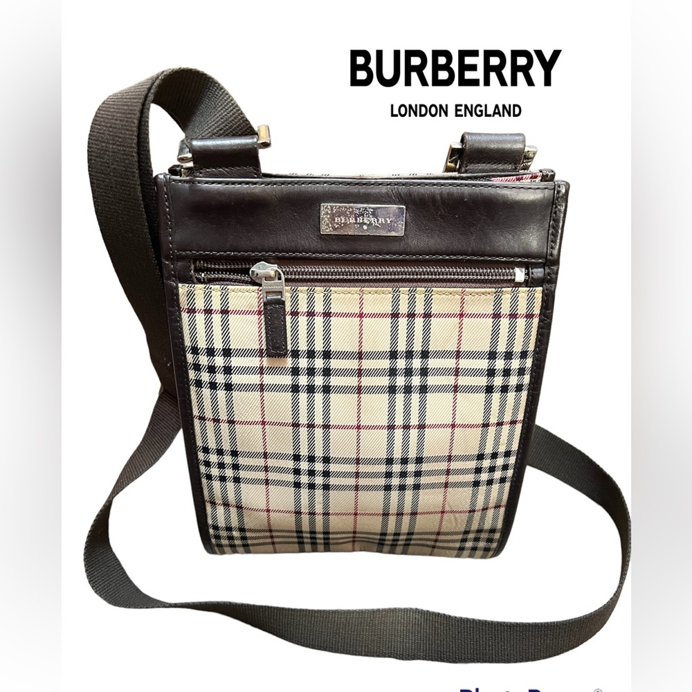 🔥 HOST PICK 🔥 Burberry Authentic Crossbody Bag Canvass